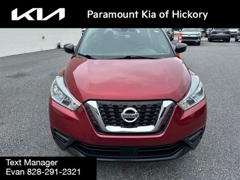 Used 2020 Nissan Kicks SV FWD image 2