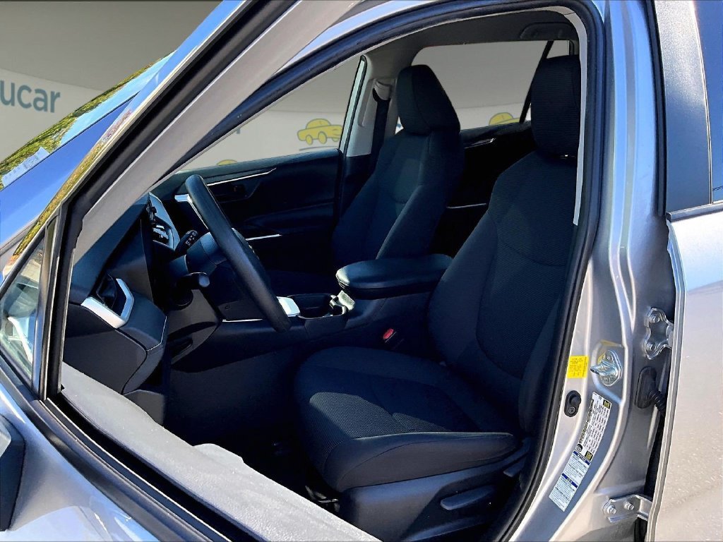 Used 2019 Toyota RAV4 LE w/ Carpet Mat Package AWD/4WD image 10