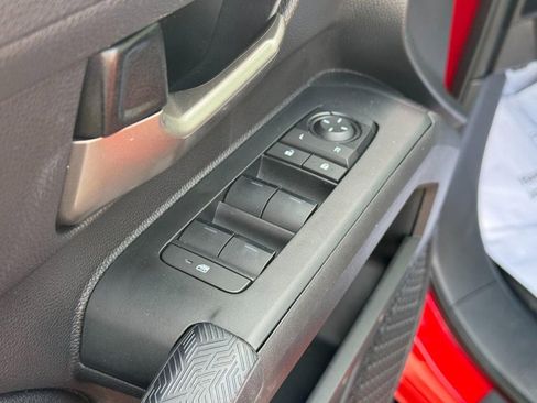 Certified 2024 Toyota Tacoma TRD Off-Road w/ TRD Off Road Premium Package AWD/4WD image 15