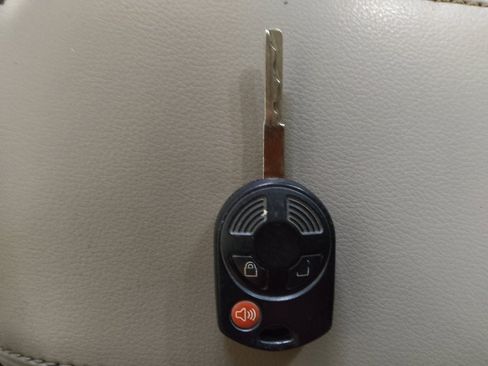 Used 2014 Ford Escape SE FWD image 32