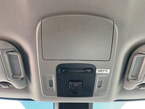 Used 2024 Toyota Camry SE FWD image 23
