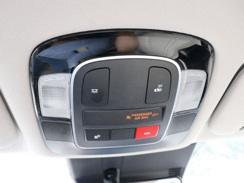 Used 2025 Hyundai Sonata SEL FWD image 43