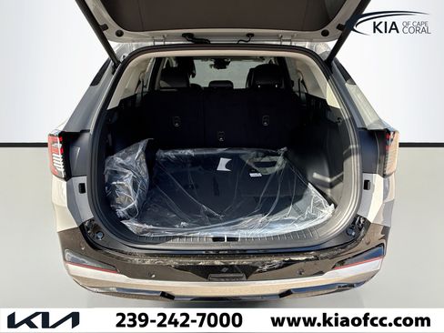 New 2026 Kia Sportage SX FWD image 11