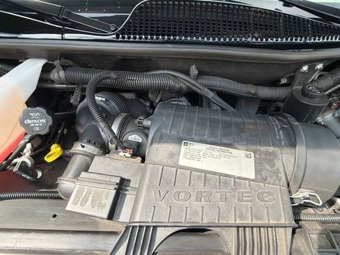 Used 2015 Chevrolet Express 2500 RWD image 39