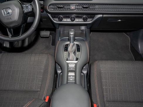 Used 2025 Honda HR-V Sport image 23
