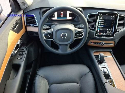 Certified 2023 Volvo XC90 B6 Plus AWD/4WD image 14
