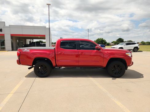 Used 2021 Toyota Tacoma SR w/ SR Convenience Package RWD image 7