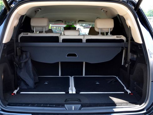 Used 2023 Mercedes-Benz GLB 250 image 16