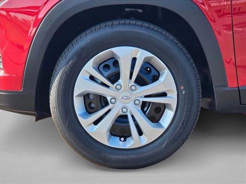 New 2026 Chevrolet Trax LS image 10