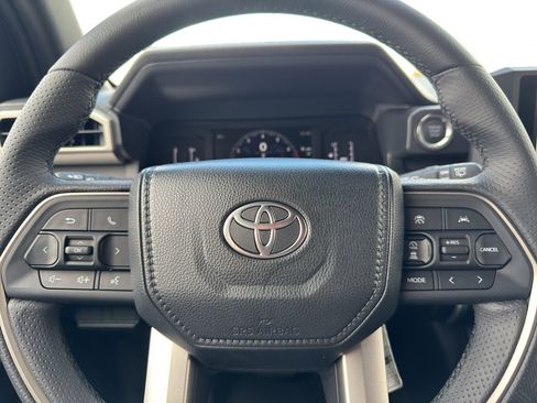 New 2026 Toyota 4Runner SR5 AWD/4WD image 14