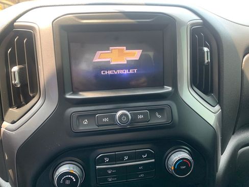 Used 2022 Chevrolet Silverado 2500 Custom w/ Custom Value Package AWD/4WD image 25
