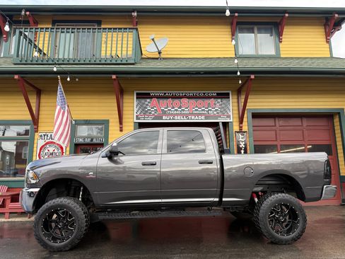 Used 2018 RAM 2500 Tradesman w/ Chrome Appearance Group image 6