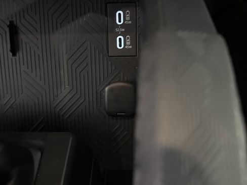 Used 2025 Toyota 4Runner SR5 image 40