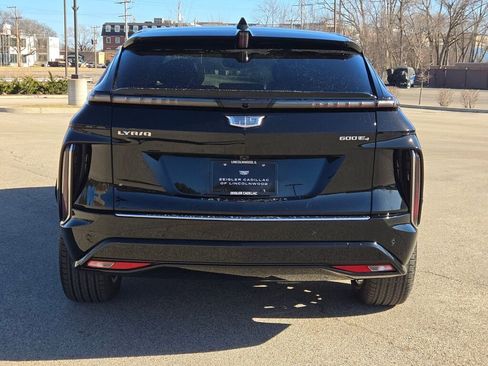 New 2026 Cadillac Lyriq Premium Luxury AWD/4WD image 12