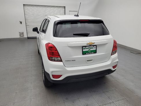 Used 2020 Chevrolet Trax LS w/ Tint and Cruise Package AWD/4WD image 6