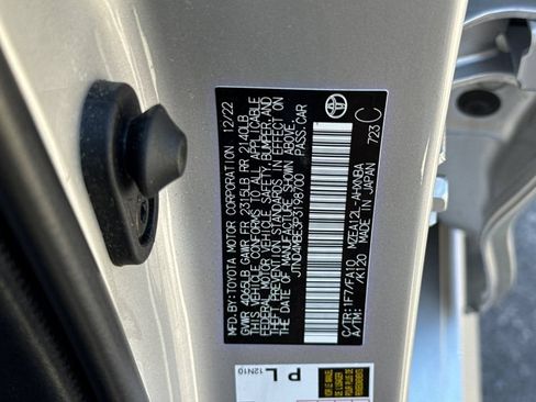 Certified 2023 Toyota Corolla SE w/ SE Premium Package FWD image 27
