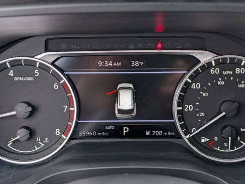 Used 2022 Nissan Rogue SV w/ SV Premium Package image 28