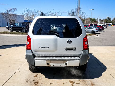 Used 2012 Nissan Xterra X image 10