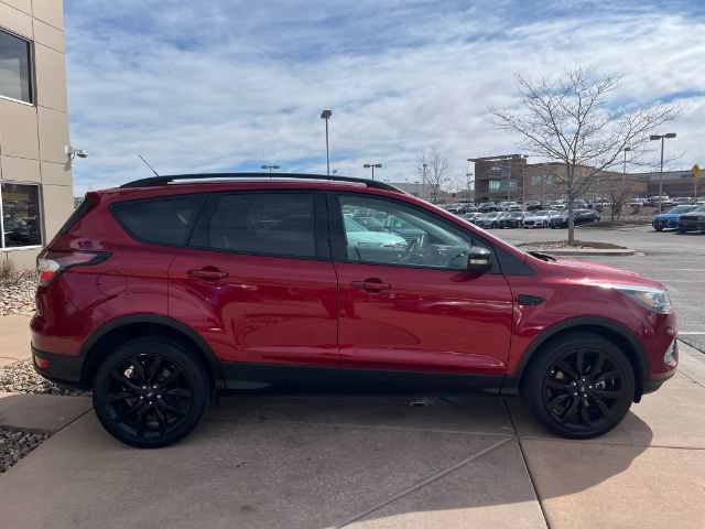 Used 2017 Ford Escape Titanium AWD/4WD image 9