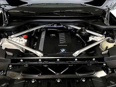 Used 2023 BMW X5 xDrive40i image 9