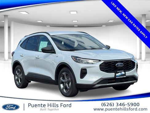 Used 2025 Ford Escape ST-Line w/ Equipment Group 301A image 1