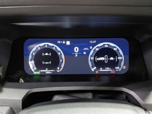 Used 2025 Toyota 4Runner Trailhunter image 39