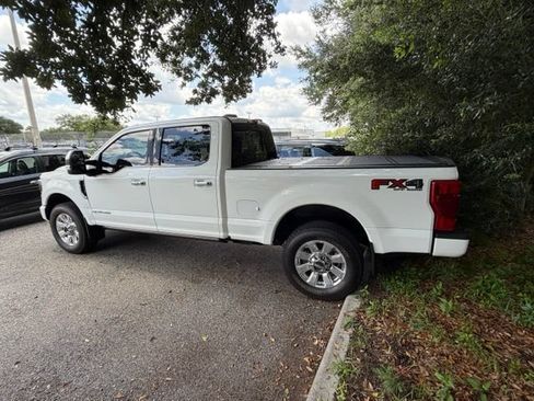Used 2022 Ford F350 Platinum AWD/4WD image 9