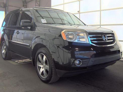 Used 2014 Honda Pilot Touring image 3
