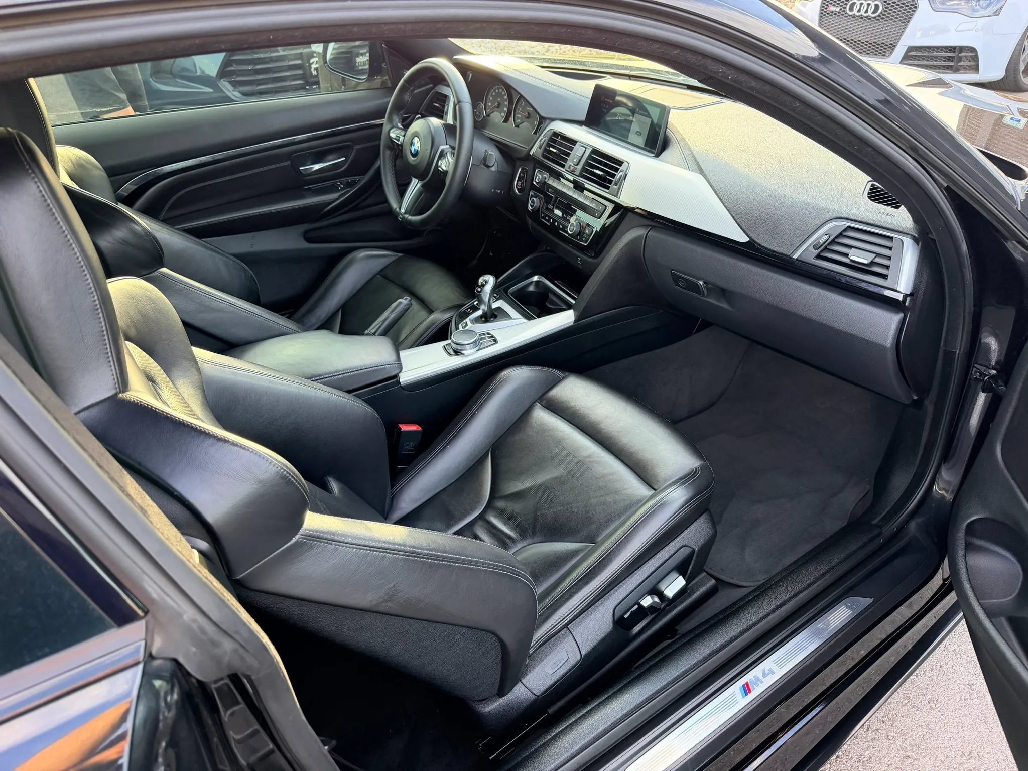 Used 2018 BMW M4 Coupe RWD image 18