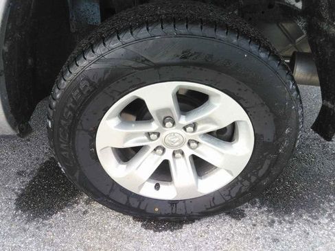 Used 2024 RAM 1500 Laramie image 7