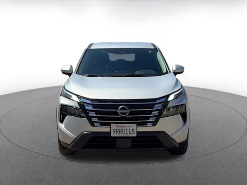 Used 2025 Nissan Rogue SV AWD/4WD image 4
