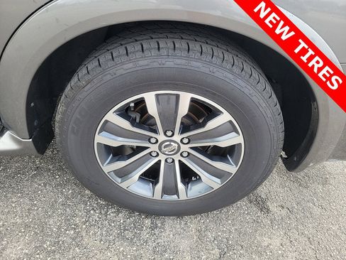 Used 2019 Nissan Armada SL w/ Premium Package image 9