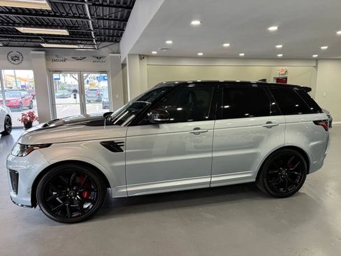 Used 2021 Land Rover Range Rover Sport SVR image 4