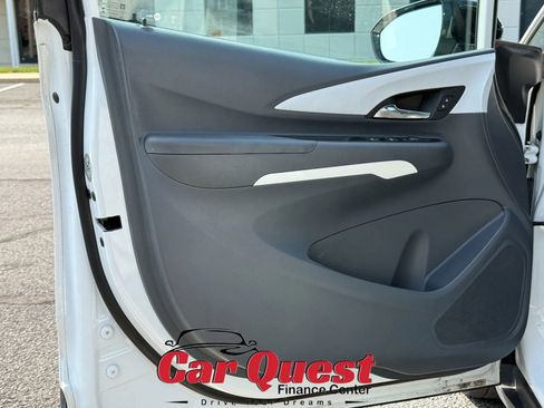 Used 2017 Chevrolet Bolt LT image 11