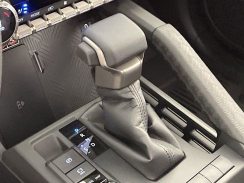 New 2026 Toyota 4Runner Platinum image 16