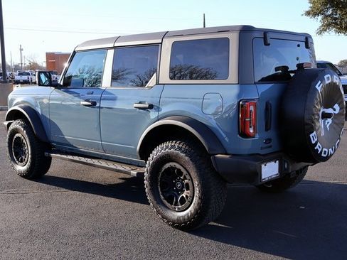 Used 2023 Ford Bronco Wildtrak image 16