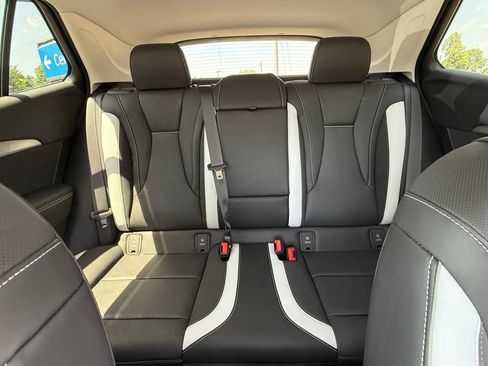 Certified 2026 Buick Envision Sport Touring AWD/4WD image 29