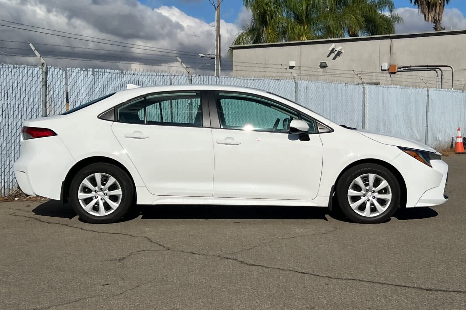 Certified 2025 Toyota Corolla LE FWD image 6