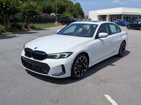 New 2026 BMW 330i Sedan w/ M Sport Package RWD image 7