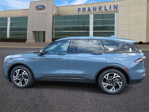 New 2025 Lincoln Nautilus Premier w/ Equipment Group 102A image 4