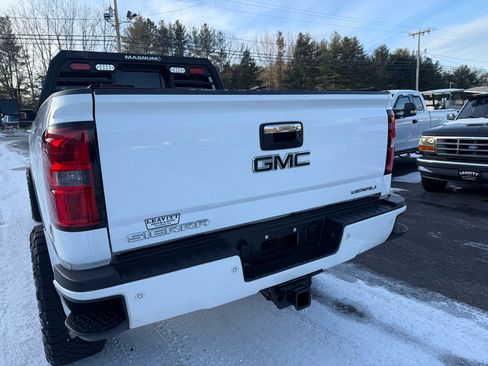 Used 2015 GMC Sierra 2500 Denali image 13