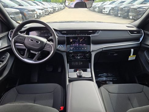 New 2025 Jeep Grand Cherokee L Laredo w/ Trailer Tow Package image 20