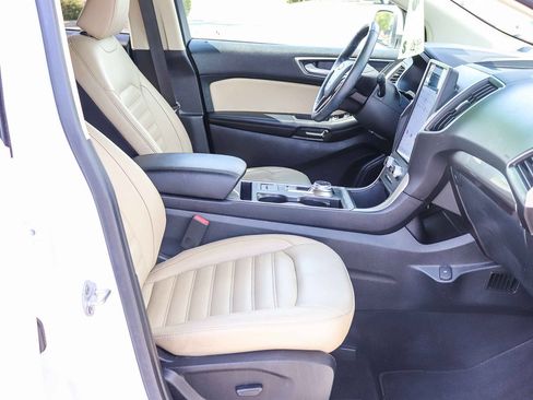 Certified 2023 Ford Edge SEL w/ Convenience Package AWD/4WD image 16