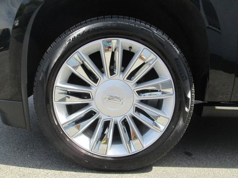 Used 2020 Cadillac Escalade Platinum AWD/4WD image 8