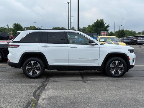 Used 2024 Jeep Grand Cherokee Limited 4xe AWD/4WD image 2