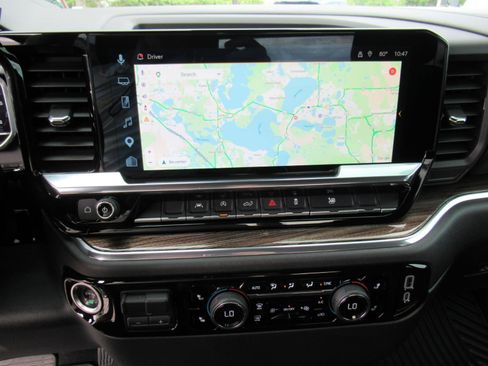 Used 2025 Chevrolet Silverado 1500 LT image 25