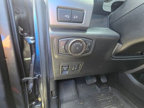 Certified 2019 Ford F150 Raptor w/ Equipment Group 802A Luxury image 9