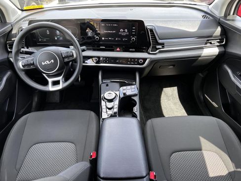 Used 2023 Kia Sportage LX AWD/4WD image 11
