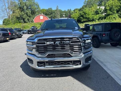 Used 2026 RAM 2500 Big Horn AWD/4WD image 2