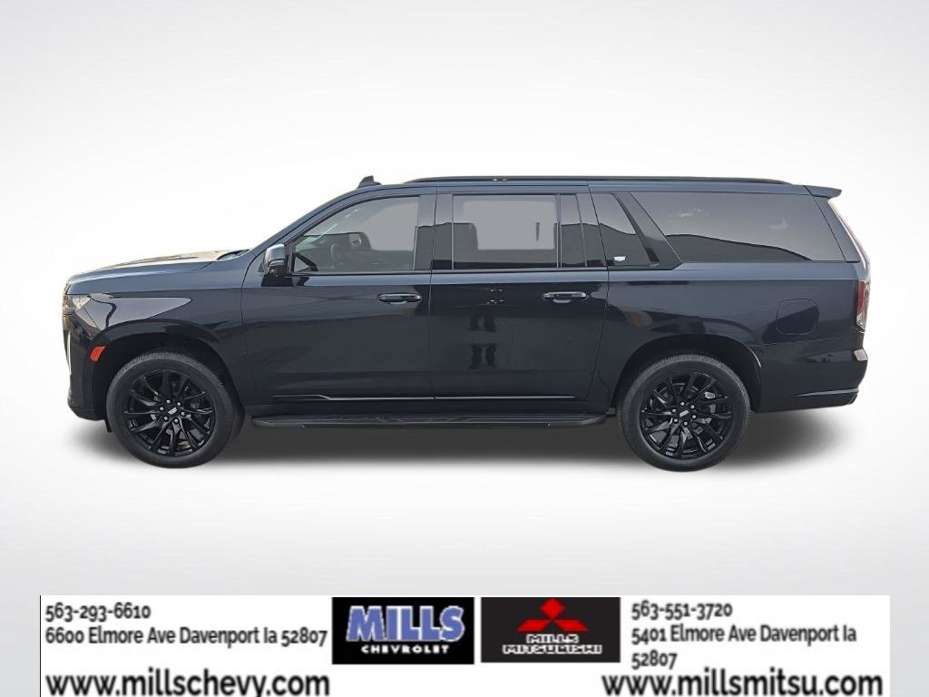 Used 2022 Cadillac Escalade ESV Sport Platinum w/ LPO, ONYX Package AWD/4WD image 2